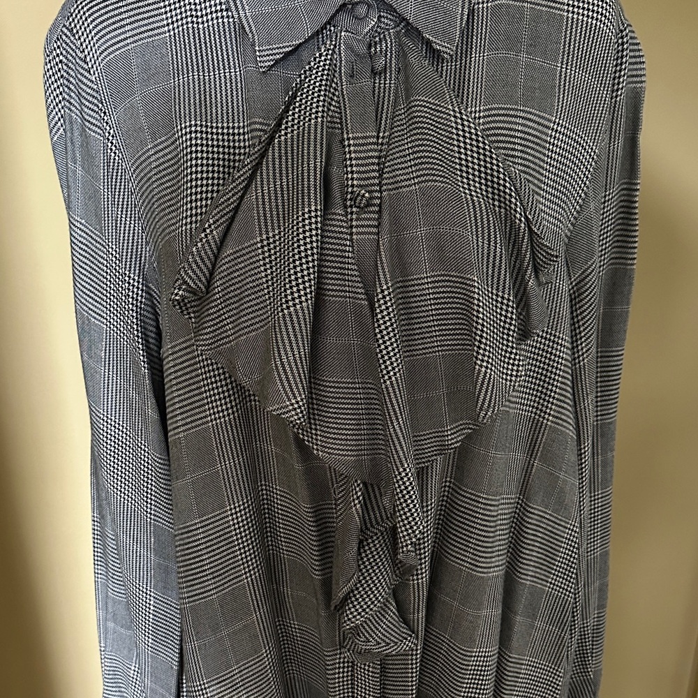 Zara Gray Plaid Blouse with Bow Detail - Picture 2 of 5